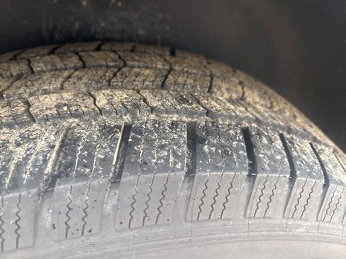 Used 2014 Buick Enclave Leather image 9