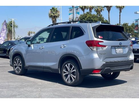 Used 2022 Subaru Forester Limited w/ Popular Package #3 image 3