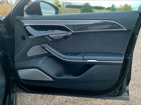 Certified 2022 Audi S8 image 27