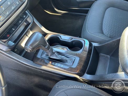 Used 2015 GMC Canyon SLE w/ SLE Convenience Package image 28