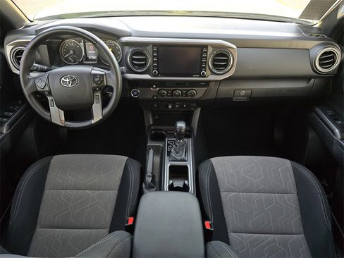 Used 2023 Toyota Tacoma TRD Sport image 17