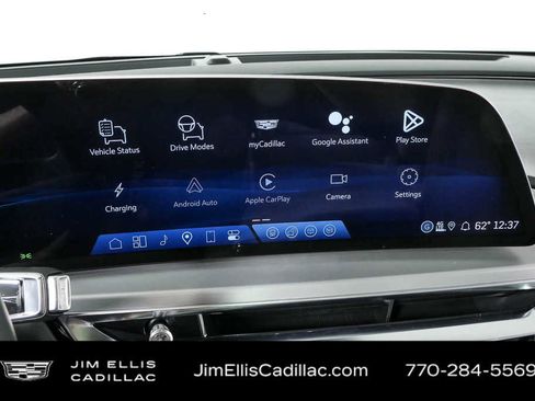 New 2026 Cadillac Lyriq Premium Luxury image 14