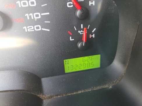 Used 2004 Ford F150 XLT image 34