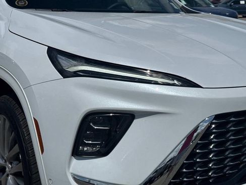 New 2026 Buick Enclave Avenir w/ Super Cruise Package image 10