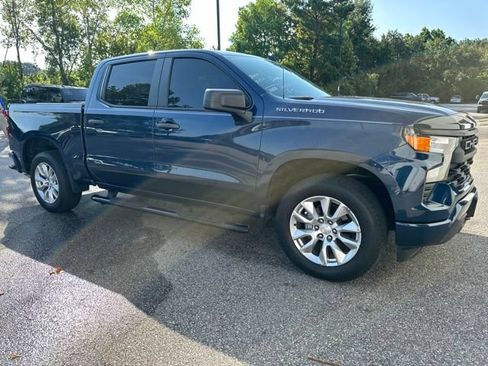 Used 2022 Chevrolet Silverado 1500 Custom RWD image 7