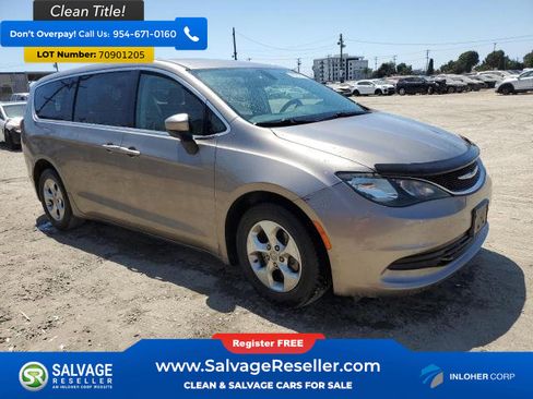 Used 2017 Chrysler Pacifica LX w/ Tire & Wheel Group image 5