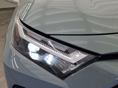 Certified 2023 Toyota RAV4 XLE w/ Convenience Package AWD/4WD image 28
