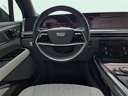 New 2026 Cadillac Escalade IQ Luxury 1 w/ LPO, Floor Liner Package image 22