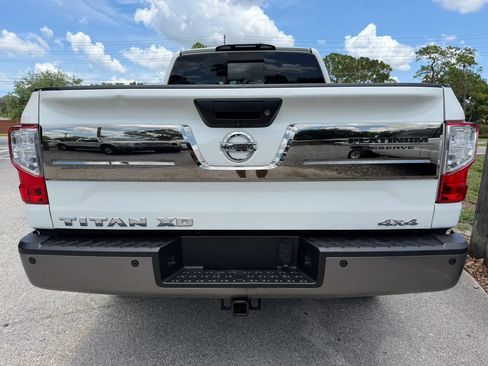 Used 2017 Nissan Titan Platinum Reserve AWD/4WD image 5