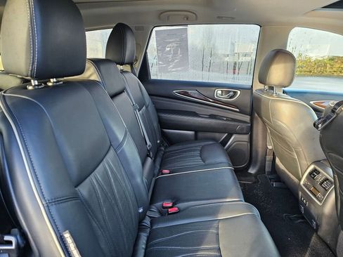 Used 2019 INFINITI QX60 Luxe w/ Sensory Package image 16