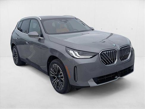 Certified 2025 BMW X3 xDrive30i w/ Convenience Package image 6