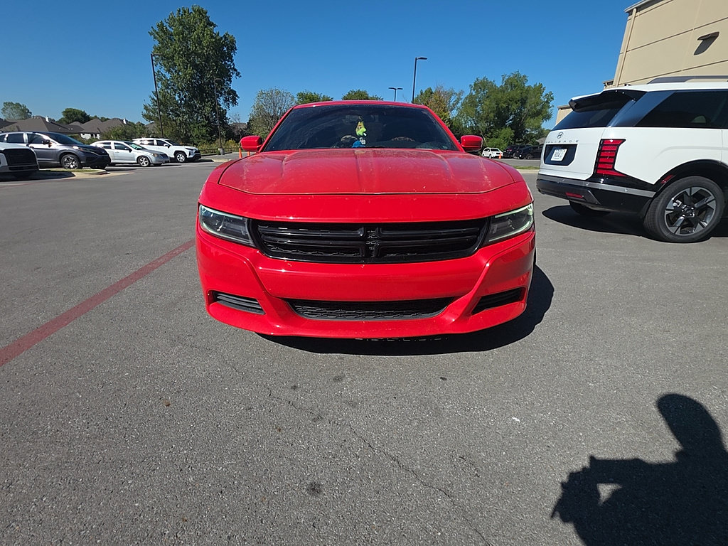 Used 2019 Dodge Charger SXT w/ Leather Interior Group RWD image 11