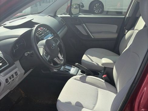 Used 2018 Subaru Forester 2.5i Premium AWD/4WD image 8