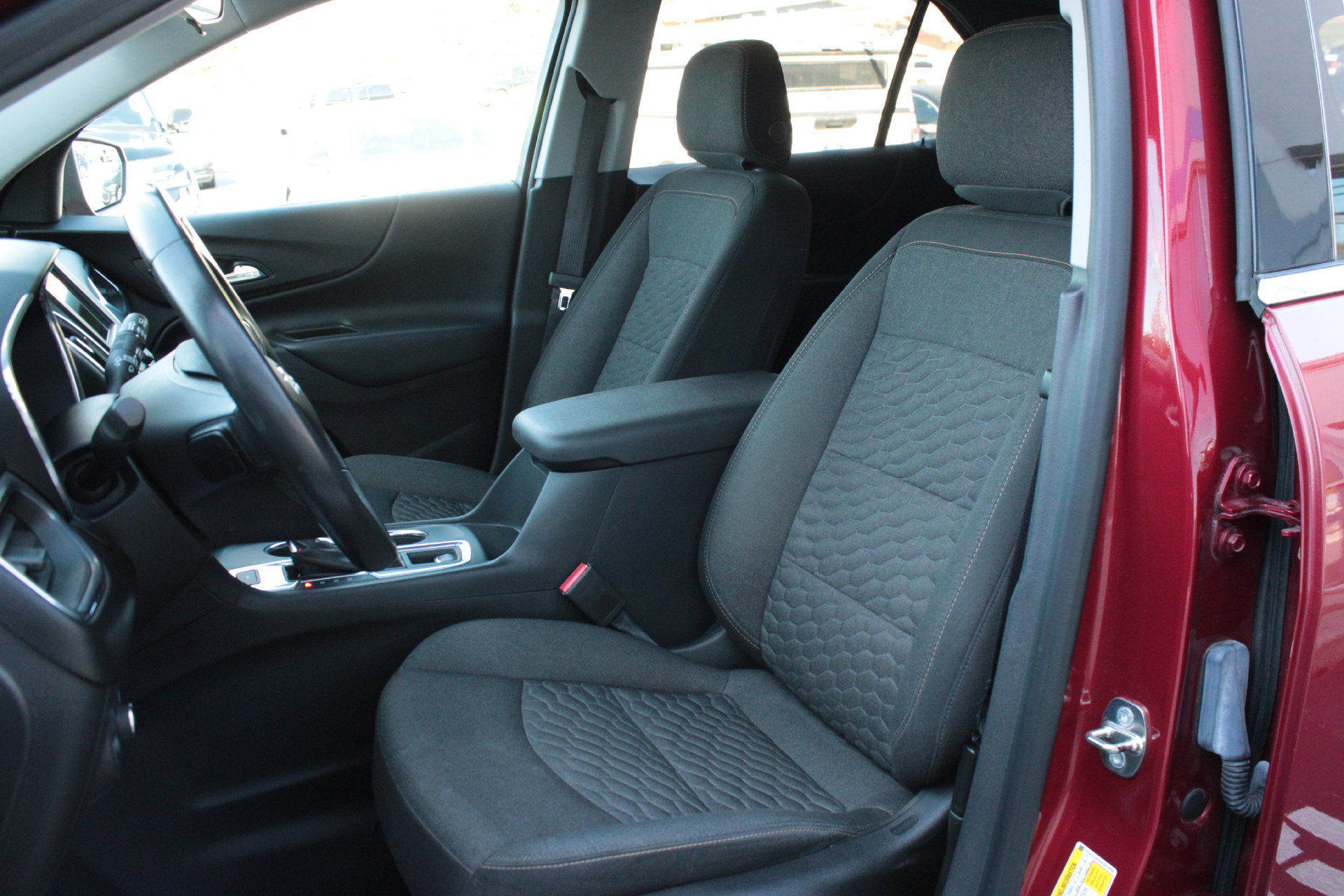 Used 2019 Chevrolet Equinox LT AWD/4WD image 18