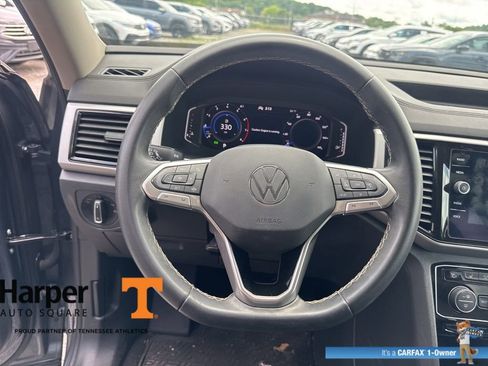 Used 2022 Volkswagen Atlas SE w/ Panoramic Sunroof Package FWD image 16