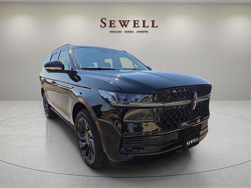 New 2025 Lincoln Navigator L Reserve w/ Jet Appearance Package image 6