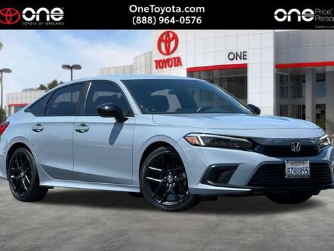 Used 2022 Honda Civic Sport image 1