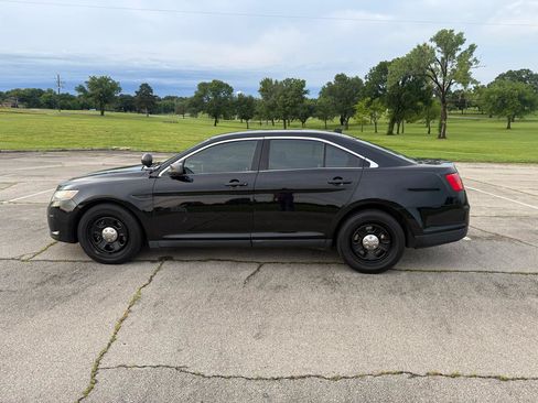 Used 2016 Ford Taurus Police Interceptor FWD image 3