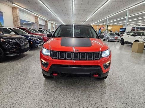 Used 2018 Jeep Compass Trailhawk w/ Navigation Group AWD/4WD image 2