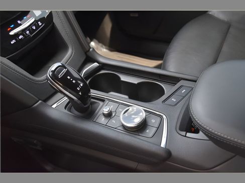 Used 2020 Cadillac XT6 Premium Luxury AWD/4WD image 36