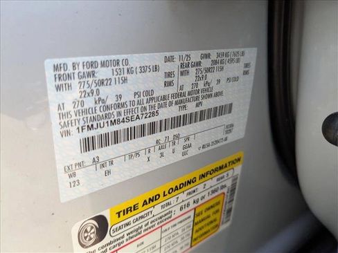 New 2025 Ford Expedition Platinum w/ Stealth Appearance Package image 18