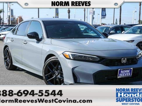 Used 2025 Honda Civic Sport image 1