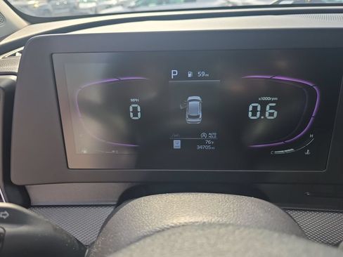 Used 2025 Kia Sportage LX FWD image 15