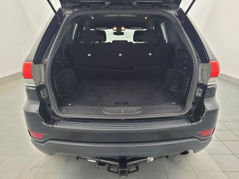 Used 2018 Jeep Grand Cherokee Laredo image 29