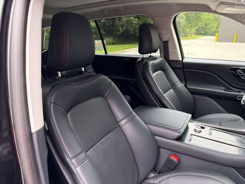 New 2026 Lincoln Aviator AWD image 34