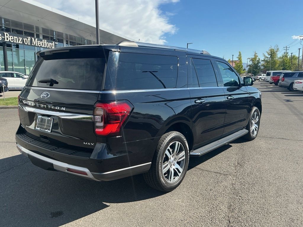 Used 2022 Ford Expedition Max Limited AWD/4WD image 7