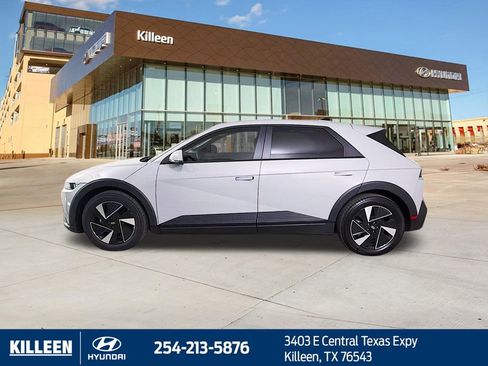 New 2026 Hyundai Ioniq 5 SEL image 4