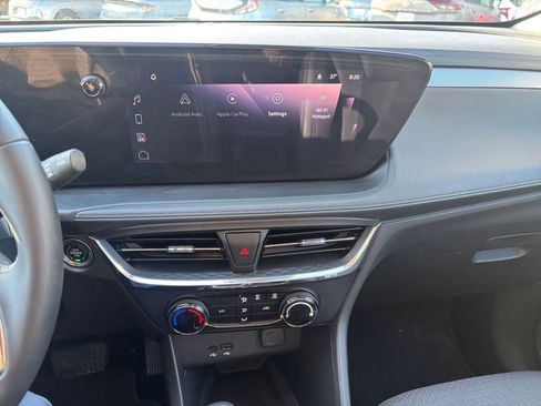 Used 2025 Buick Encore GX Preferred image 17