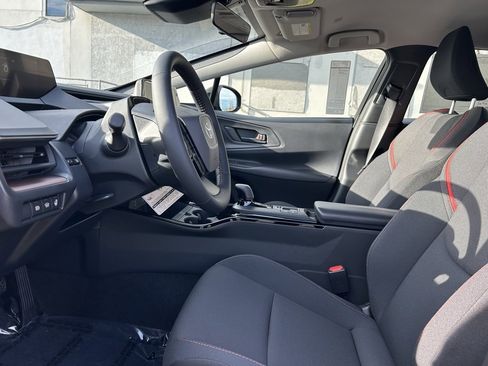 New 2026 Toyota Prius SE image 10