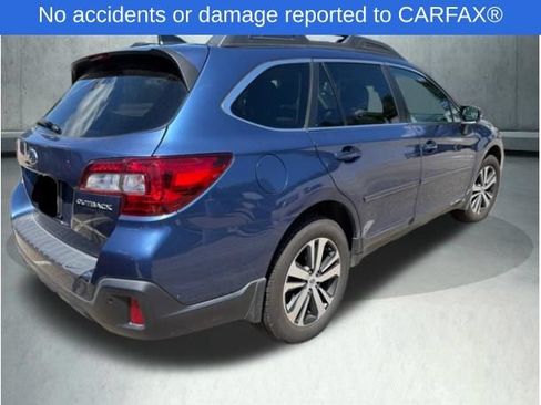 Used 2019 Subaru Outback 2.5i Limited AWD/4WD image 2