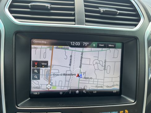 Used 2016 Ford Explorer Platinum AWD/4WD image 17