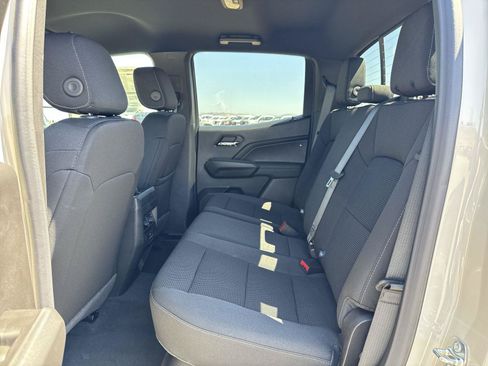 New 2026 GMC Canyon Elevation w/ LPO, Black Badging Package RWD image 23