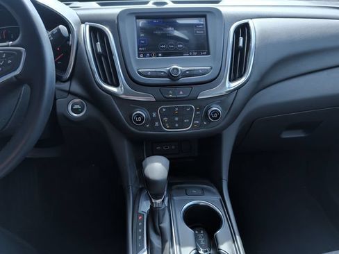 Used 2024 Chevrolet Equinox LT FWD image 18