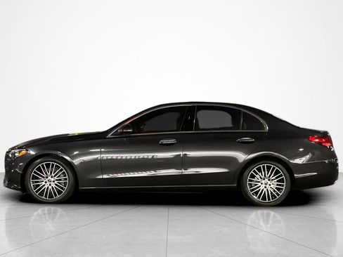 Used 2023 Mercedes-Benz C 300 4MATIC Sedan image 2