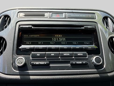Used 2013 Volkswagen Tiguan S AWD/4WD image 33