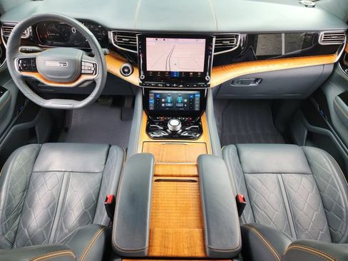 Certified 2022 Jeep Grand Wagoneer Series III AWD/4WD image 28