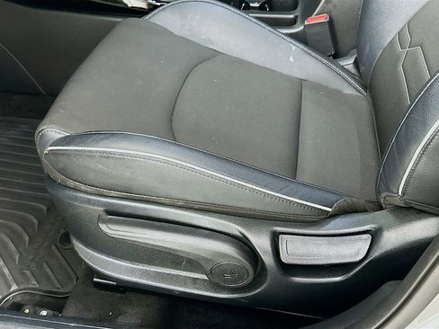 Used 2024 Kia Forte GT-Line w/ GT-Line Premium Package FWD image 9