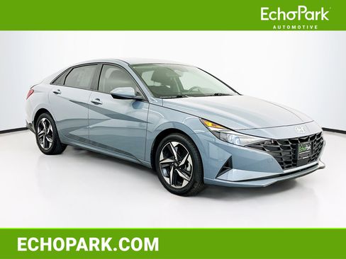 Used 2023 Hyundai Elantra SEL w/ Convenience Package FWD image 1