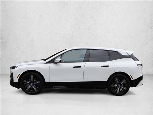 Certified 2024 BMW iX xDrive50 w/ Premium Package AWD/4WD image 11