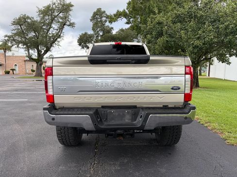 Used 2017 Ford F350 King Ranch w/ King Ranch Ultimate Package AWD/4WD image 6