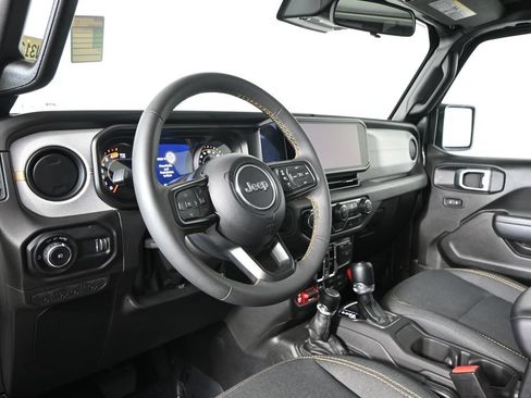 Used 2024 Jeep Wrangler Unlimited Sport AWD/4WD image 22