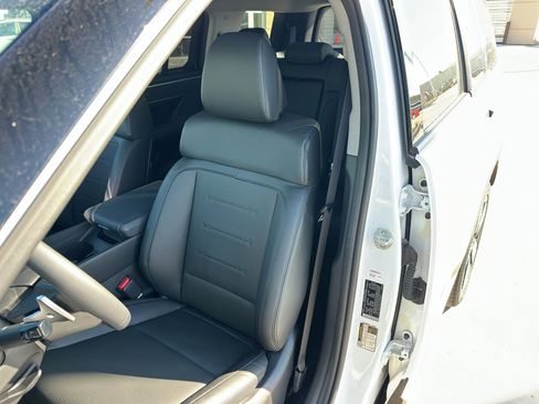 New 2025 Hyundai Santa Fe Limited image 27