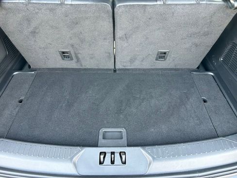 Certified 2023 Ford Explorer Limited w/ Equipment Group 301A image 10