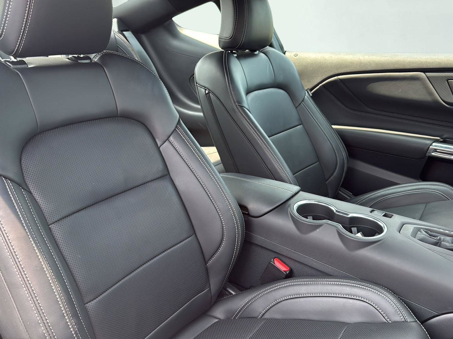 Used 2026 Ford Mustang Premium RWD image 23