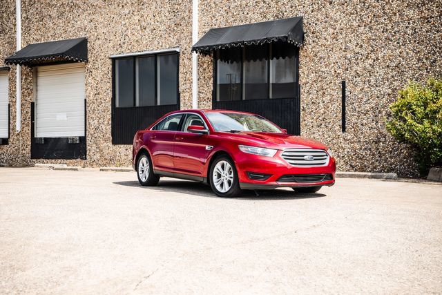 Used 2017 Ford Taurus SEL FWD image 19