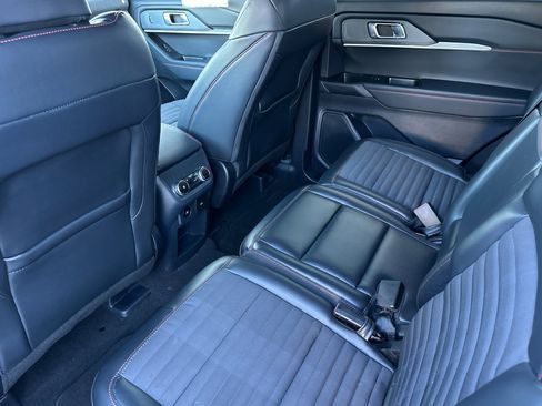 Certified 2025 Ford Explorer ST-Line w/ ST-Line Street Pack image 13